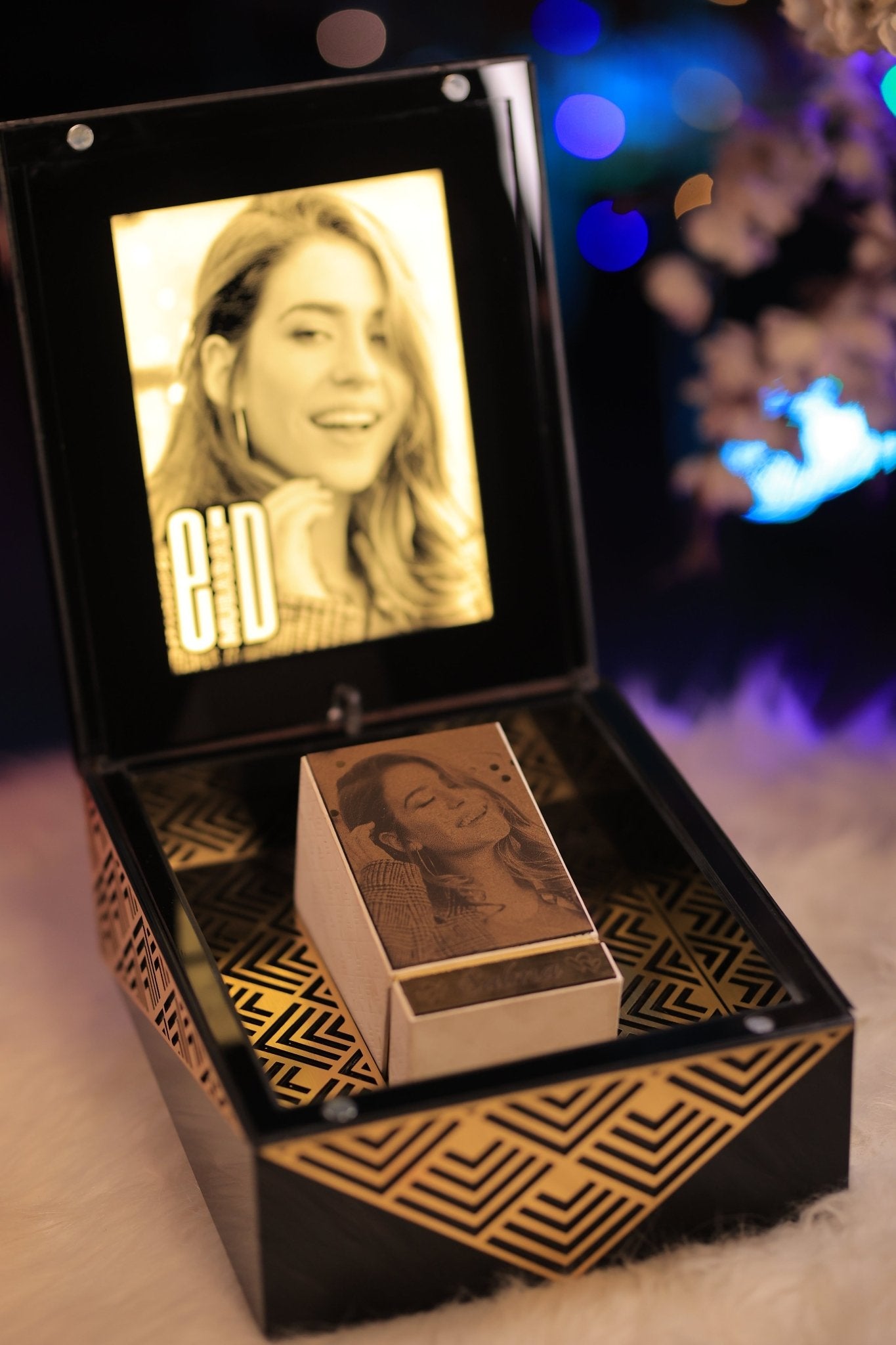 Illuminated Perfume Box - Raw3a Laser Art