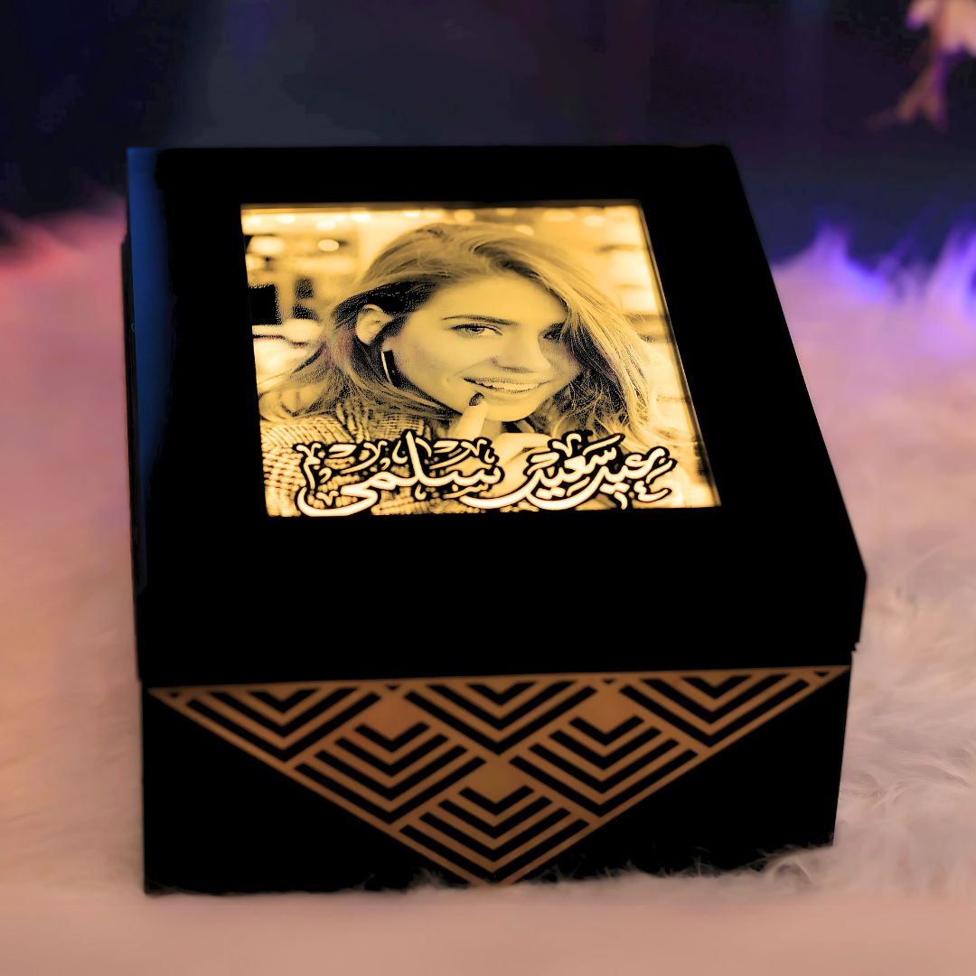 Illuminated Perfume Box - Raw3a Laser Art